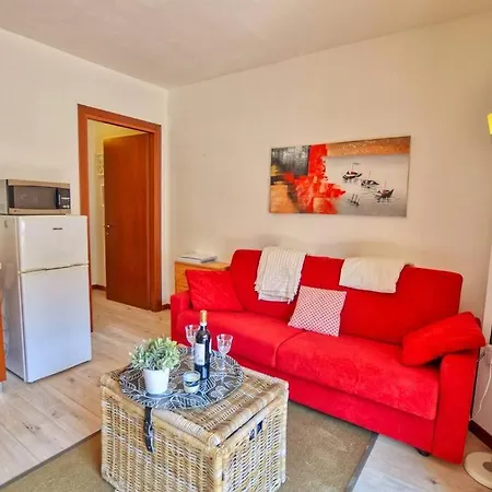 Gezellig Met Gedeeltelijk Meerzicht