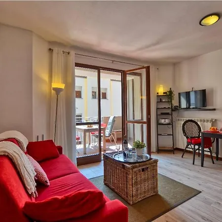 Gezellig Met Gedeeltelijk Meerzicht