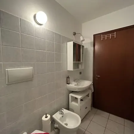 Gezellig Met Gedeeltelijk Meerzicht Apartamento *
