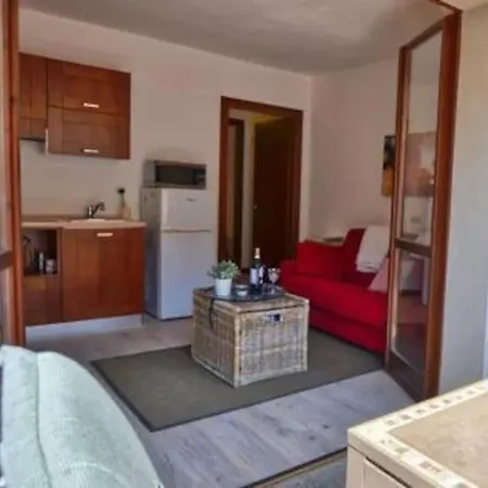 Appartement Gezellig Met Gedeeltelijk Meerzicht *