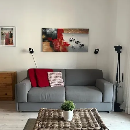 Apartamento Gezellig Met Gedeeltelijk Meerzicht Acquaseria