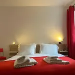 Gezellig Met Gedeeltelijk Meerzicht Appartement Acquaseria
