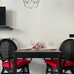 Appartement Gezellig Met Gedeeltelijk Meerzicht *